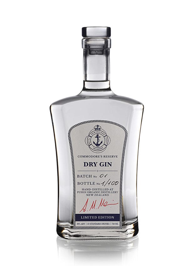 royal-yacht-club-Commodore-reserve-Americas-cup-London-Dry-Gin-handcrafted-in-puhoi